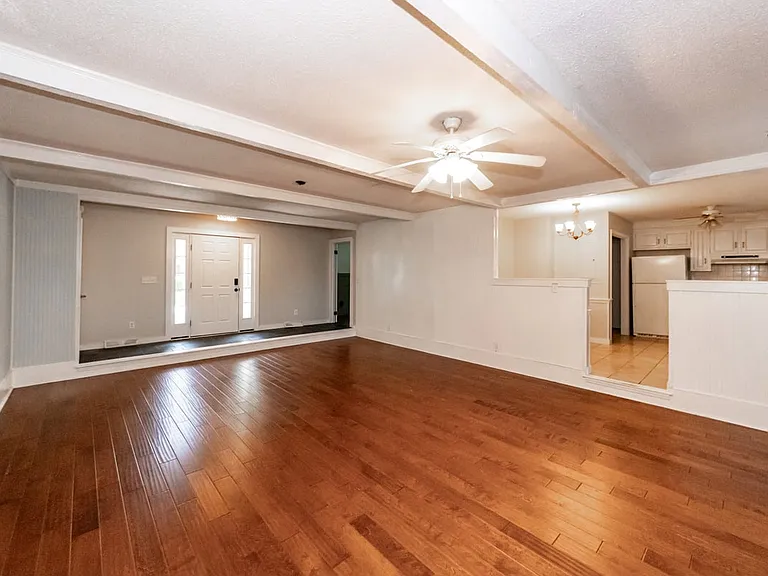 765 Leafwood Rd — Photo 14