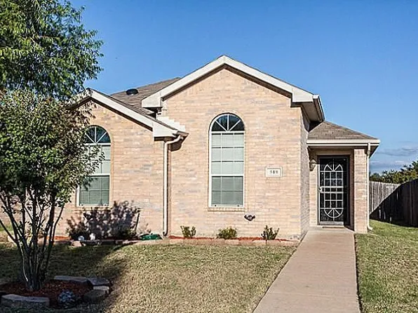 518 Monarch Dr, Lancaster, TX 75146