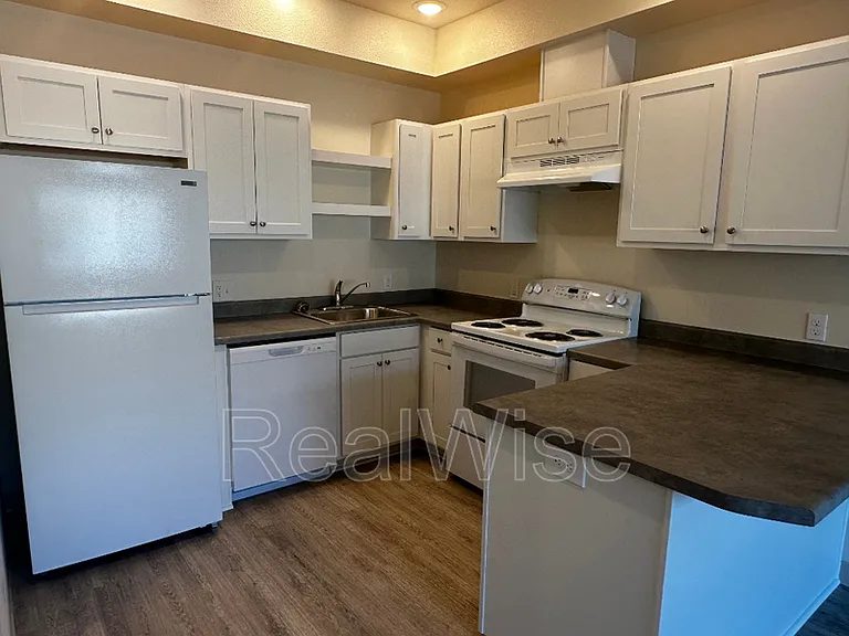 1935 Table Rock Rd #8 — Photo 15
