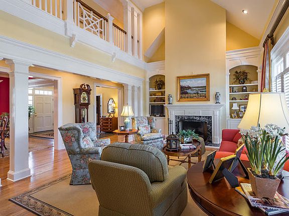 5th image of 3239 Pignatelli Cres