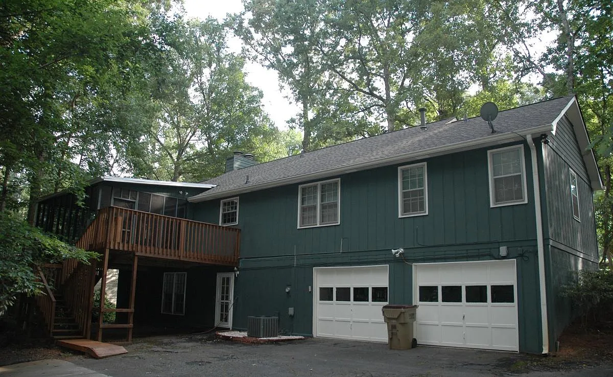 4 bed, 2764 sqft, $2,575 — Photo 3