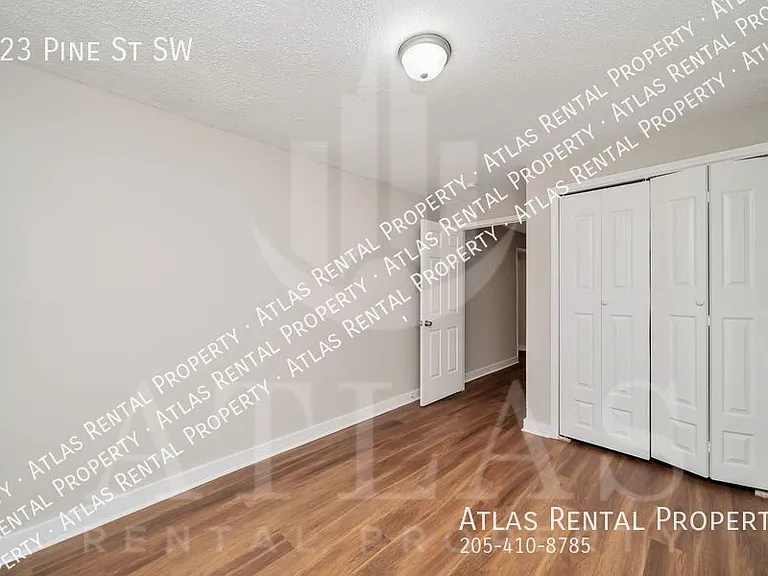 223 Pine St SW — Photo 12