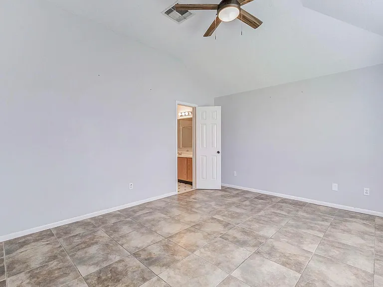 5923 Shining Leaf Ct — Photo 7