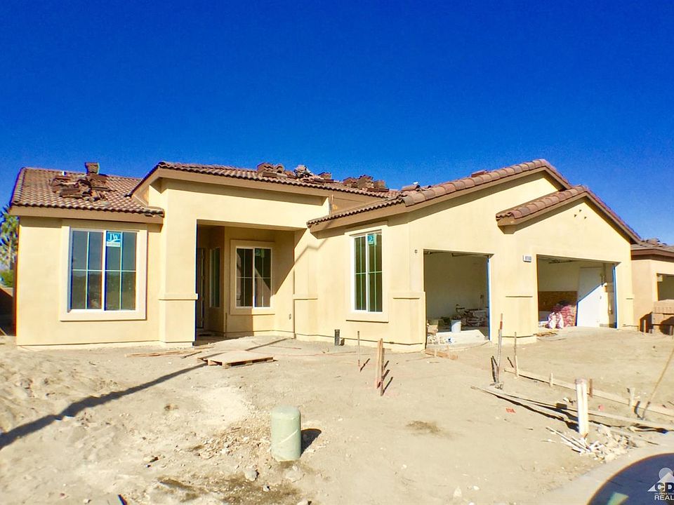 1st image of 81160 Avenida Romero