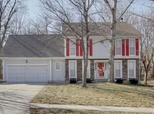 8506 Twilight Ln, Lenexa, KS 66219