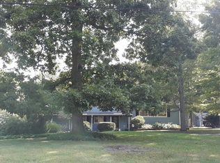 13389 Shady Ln, Chesterland, OH 44026