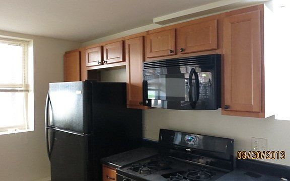 2nd image of 5318 N Francisco Ave #G
