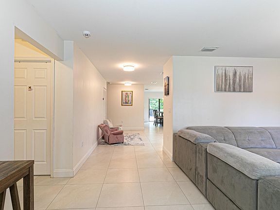 5th image of 5803 Lime Road