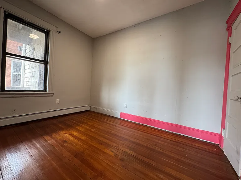 719-725 Wethersfield Ave #3BS — Photo 8