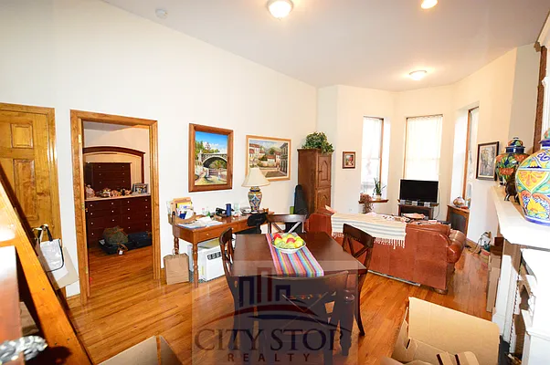 Rented by City Stop Realty | media 1
