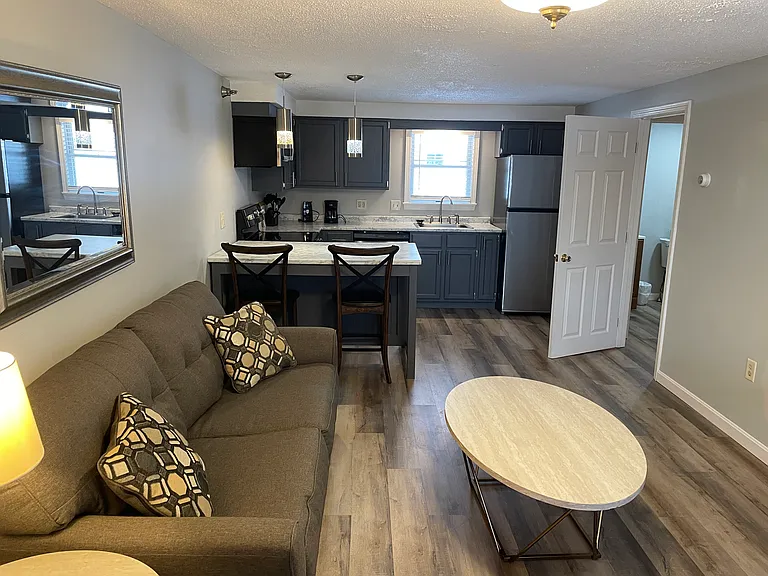 844 State St #36 — Photo 2