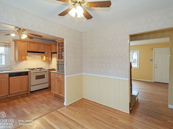 Dining Room/Kitchen View