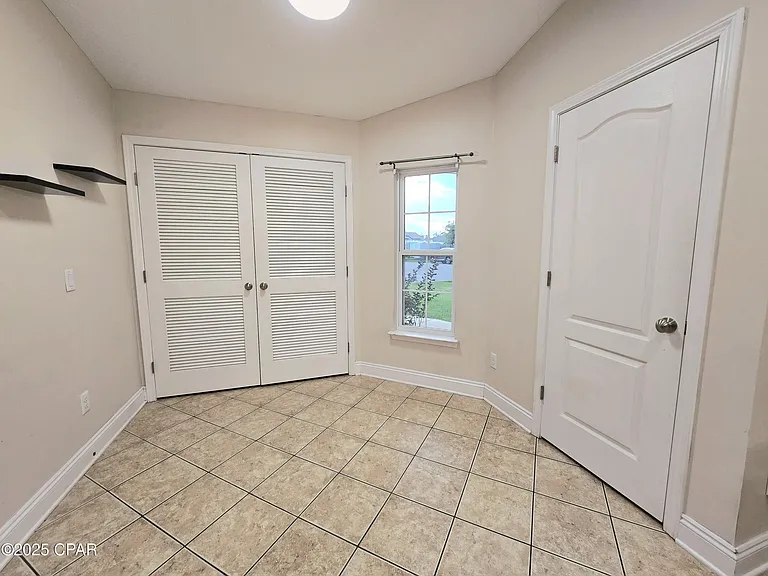 603 Diamonte Cir — Photo 9