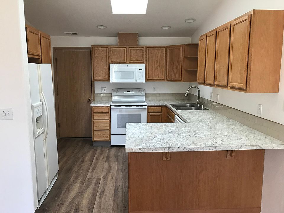 1st image of 15203 NE 181st St