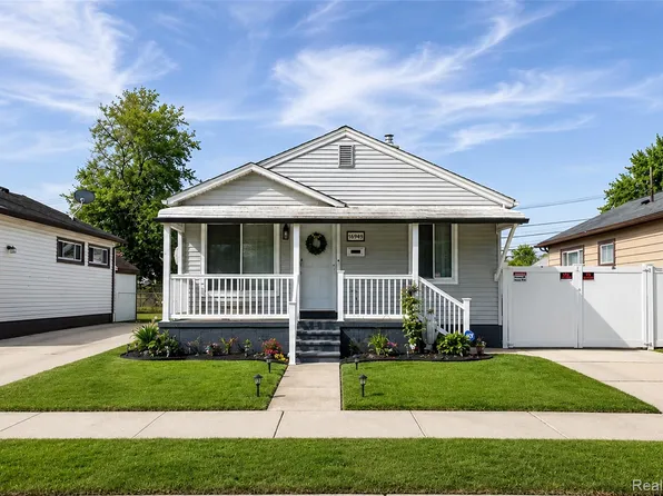 1571 University Ave, Lincoln Park, MI 48146