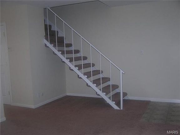 4th image of 9040 Villaridge Ct