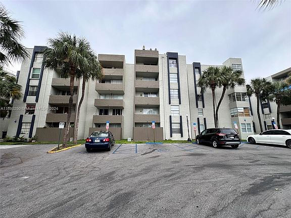 2nd image of 10000 NW 80th Ct APT 2509