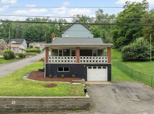6601 Library Rd, South Park, PA 15129