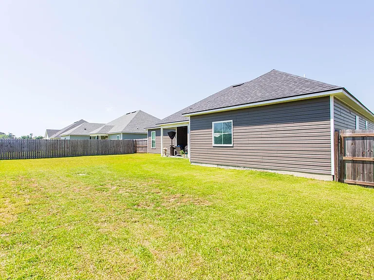 3921 Countess Ct — Photo 34