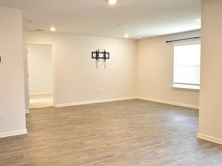 4081 Brighton Blvd — Photo 2