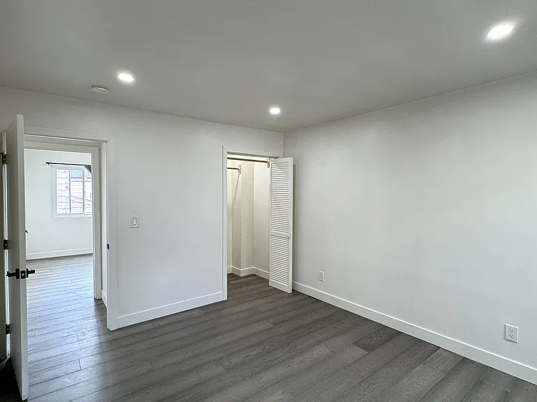105 Sickles Ave #4 — Photo 8