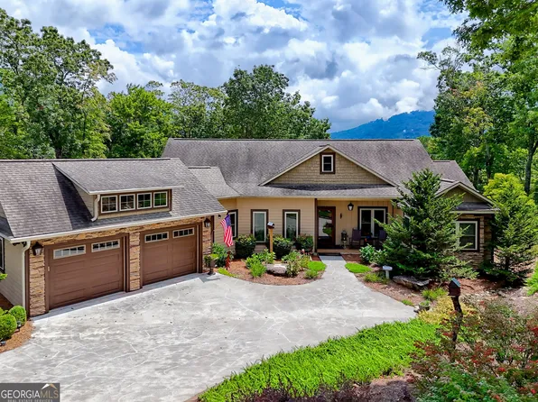 131 Ridgeline Ct, Clayton, GA 30525