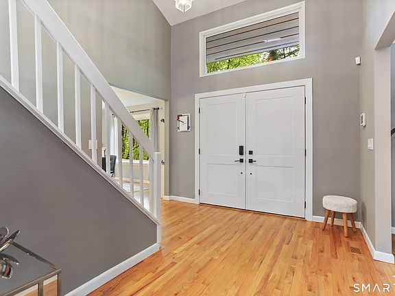 3rd image of 80 East Ridge Road
