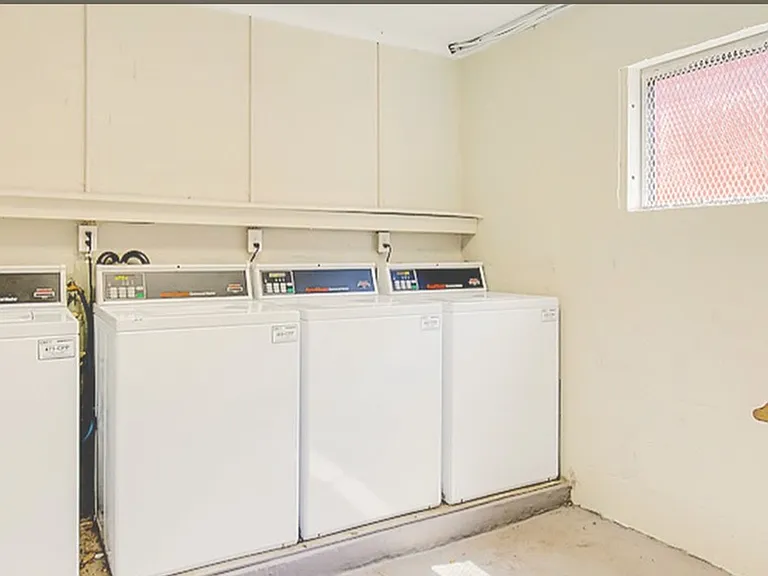 Arco Place Apartments - Under New Management — Photo 9