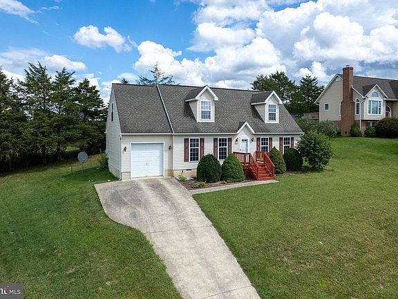 2nd image of 120 Tyler Dr