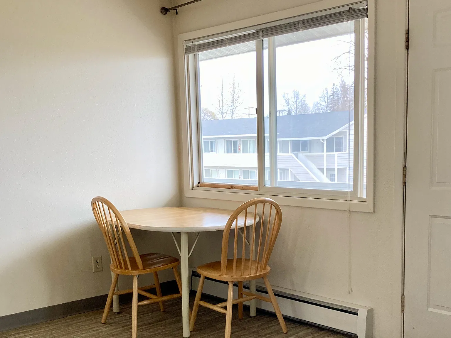 1 bed, 500 sqft, $1,045 — Photo 4