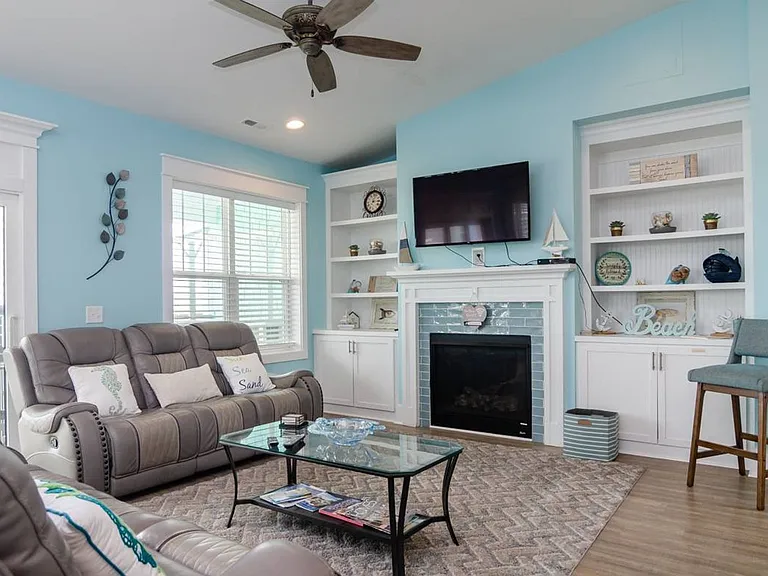 1211 N Fort Fisher Blvd #B — Photo 4