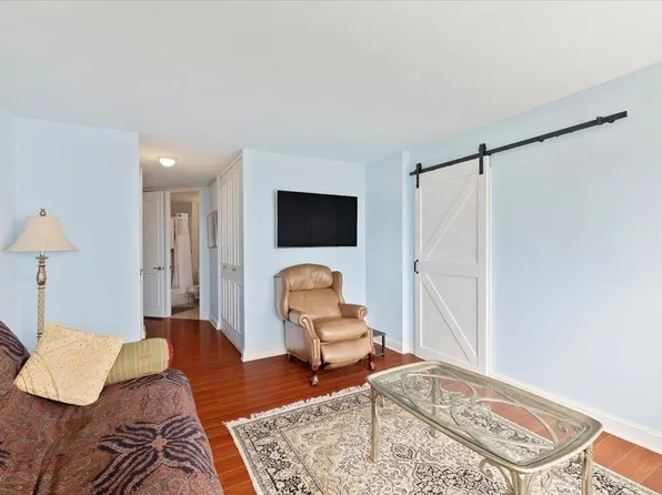 7002 Blvd East image 17 of 22