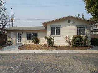 1215 L St, Bakersfield, CA 93301