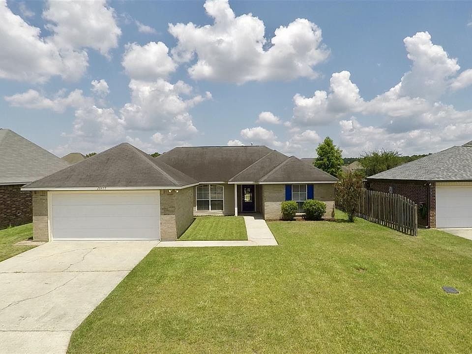1st image of 26477 Greenwood Dr