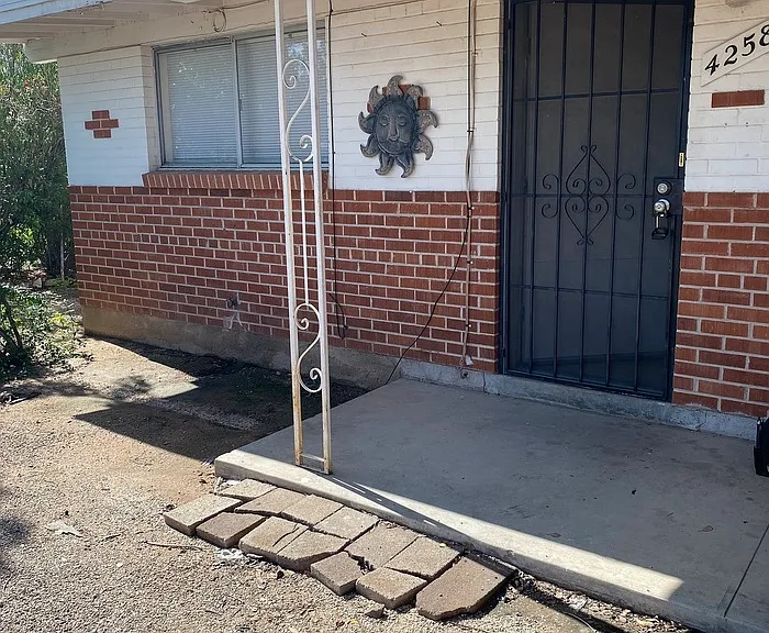 4258 E North St — Photo 1