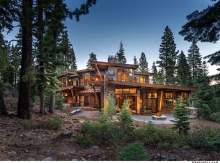 8434 Valhalla Dr, Truckee, CA 96161