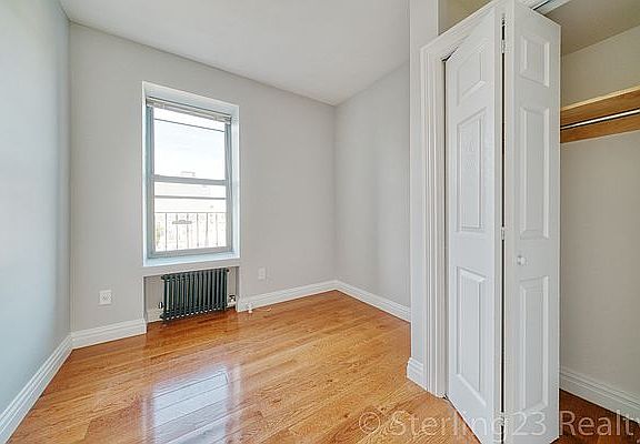 5th image of 2401 31st St APT 3B
