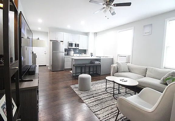 2nd image of 2319 Steinway St APT 3