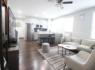 23-19 Steinway St #R3, Astoria, NY 11105