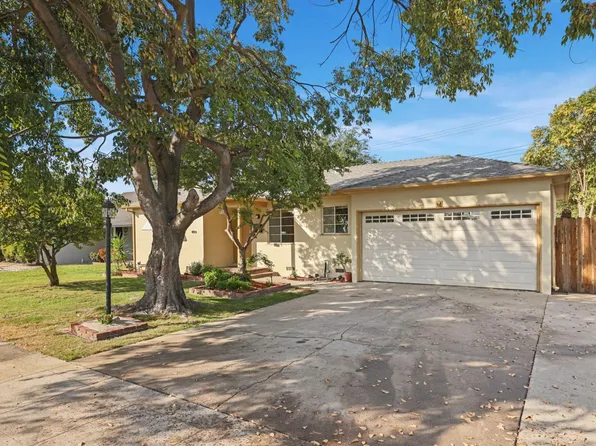 1325 Holly Dr, Lodi, CA 95242
