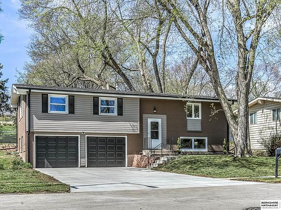 3rd image of 2624 N 96th Dr