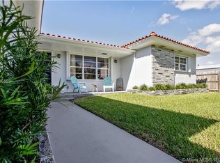 915 Fairway Dr, Miami Beach, FL 33141