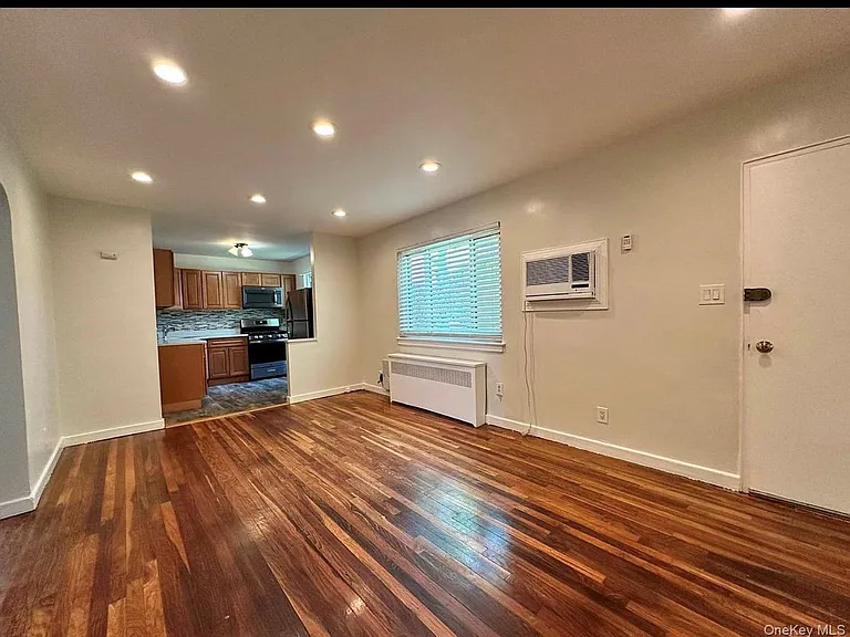 255-06 73rd Ave #1G — Photo 6