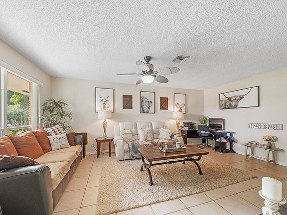 2nd image of 1641 NE 55th St #1-2