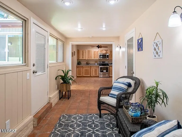 9155 E Broadway Blvd #B — Photo 8