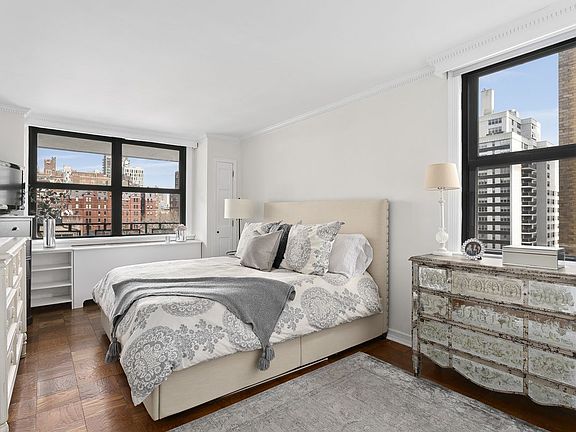 4th image of 130 E 18th St APT 9F