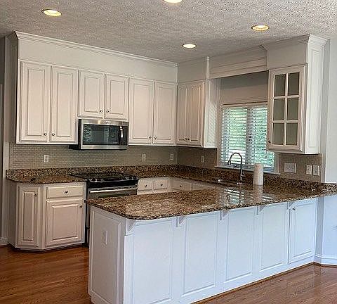 3rd image of 2 Insley Cir