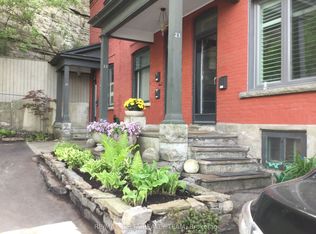 27 Perkins St, Ottawa, ON K1R 7G4