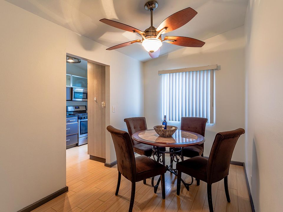 Dining room open space high ceilings