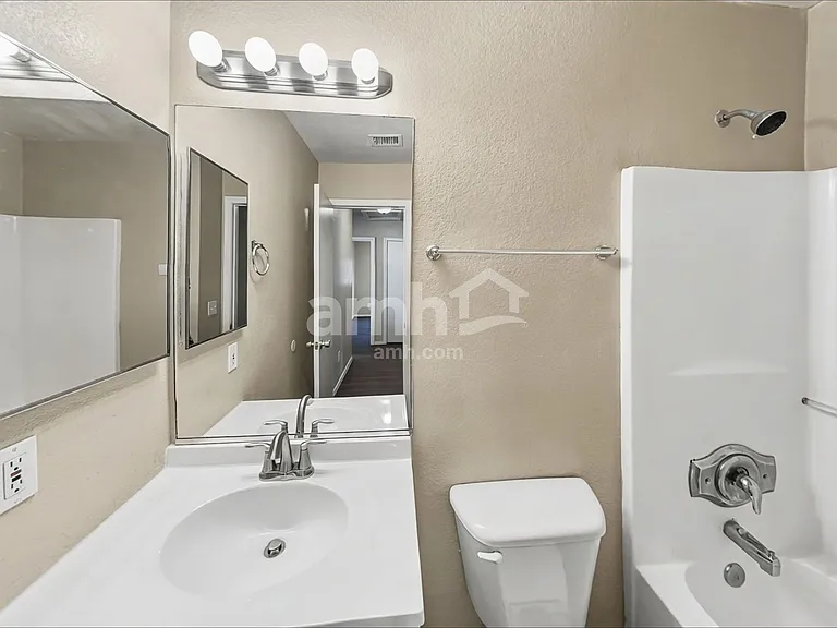 242 S Valle Verde — Photo 12